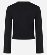 Blusa color café confeccionada en poliamida, con cuello redondo, mangas largas de corte godê y detalle de costura fruncida en la sisa.