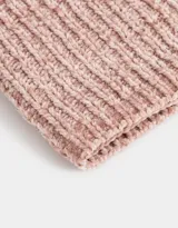 Cuello tejido de chenille color rosa viejo.