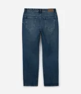 Pantalón de jeans azul de corte recto, con cierre tradicional y bolsillos.