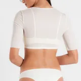Chaleco con mangas diseñado para post-operatorio de liposucción de brazos, confeccionado en tela de faja de alta contención con fibra LYCRA® XTRA LIFE™.