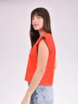 Remera color rosa con estampado de palmeras y texto "Sur la Cote D'Azur France Saint Jean Cap Ferrat".