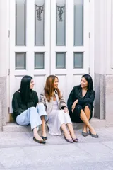 Bailarinas básicas con ribete hecho a mano, plantilla intercambiable y cuña interna de 1,5 cm.