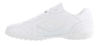 Championes de fútbol 5 Umbro Touch TF, negros con detalles en blanco.