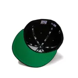Gorro New Era 59FIFTY negro con logo de los Los Angeles Dodgers bordado en blanco al frente y parche conmemorativo del 40 aniversario en el lateral.