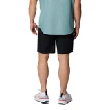 Short cargo negro de Columbia para hombre, con tejido elástico bidireccional, bolsillos cargo, bolsillos para las manos y bolsillo posterior.