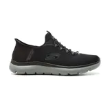 Championes deportivos Skechers Slip-ins Summits High Range, color negro con suela gris. Diseño sin cordones con panel de talón moldeado, parte superior de malla y plantilla acolchada Skechers Air-Cooled Memory Foam.