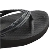 Sandalias Havaianas modelo Wedges Wns, color rosa con tiras finas y plataforma.