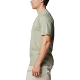 Remera de hombre Columbia de manga corta, color negro, con logo de la marca estampado en el pecho y en la manga.