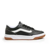 Zapatillas Vans Hylane negras con detalles en blanco y suela de goma color caramelo.