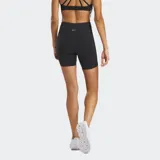Calza corta de lycra negra, tiro alto, corte ajustado y tecnología RBK-DRY.