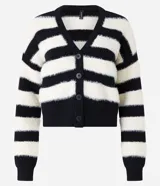 Cardigan corto con cuello en V, manga larga y cierre abotonado. Diseño a rayas horizontales en blanco y negro, confeccionado en tejido de punto con textura de pelo.