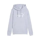 Buzo con capucha Puma Essentials Logo, color lila con logo blanco estampado en el pecho y bolsillo tipo canguro.