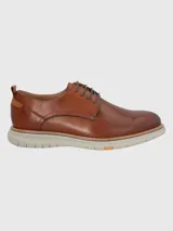 Zapato acordonado Hush Puppies modelo Rustic, color marrón, confeccionado en cuero con forro de cuero y suela de EVA.