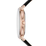 Reloj Michael Kors modelo Pyper con caja redonda de acero inoxidable color oro rosa, esfera plateada con indicadores de hora con cristales, agujas color oro rosa y correa de cuero negro.