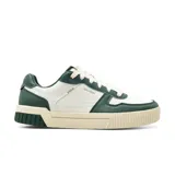 Championes Skechers Court Classics Jade Strane, de caña baja, color blanco con detalles en verde oscuro.