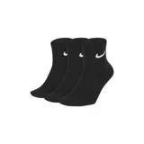 Pack de tres pares de medias Nike Everyday Lightweight de corte tobillero, color negro con logo blanco.