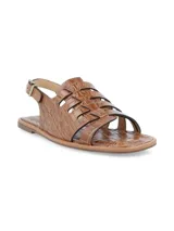Sandalia chata color beige con estampado croco, hebilla metálica de ajuste en tobillo, forro sintético, plantilla de cuero y suela de TR.