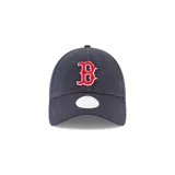 Gorro negro de béisbol con bordado del logo de los Boston Red Sox en el frente.