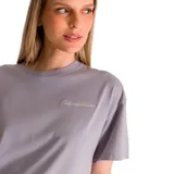 Remera gris con logo de Caterpillar bordado en blanco en el pecho.