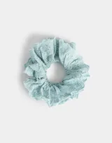 Maxi scrunchie de broderie color rojo.