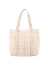 Bolso tipo tote bag color beige con diseño acolchado en forma de cuadrados. Tiene doble asa de hombro con la inscripción "Terrano" repetida.