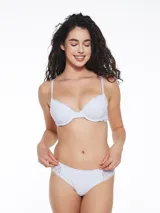 Soutien blanco con copa y detalles de encaje.