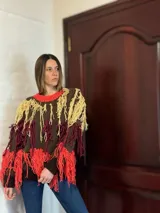 Sweater marrón de lana merino con cuello redondo y flecos XL de colores amarillo, naranja y borgoña.