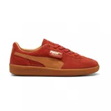 Championes Puma Palermo color ladrillo con detalles en marrón. Zapatillas de gamuza con suela de goma, cordones y logo de la marca en el lateral.