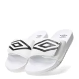Chanclas blancas de hombre marca Umbro, modelo New Retro. Poseen una faja ancha con ajuste de velcro y el logo de la marca en color negro. La suela es anatómica y de material sintético.