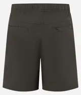 Bermuda masculina color verde oscuro, confeccionada en tejido Ripstop. Presenta cintura elástica con cinturón incorporado y bolsillos laterales.