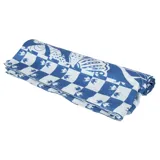 Pareo rectangular de tela fina color rosa con estampado de manchas difuminadas en tonos marrón, verde y amarillo. Tiene bordes con diseño geométrico y logo de la marca.