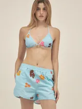 Short de algodón en tejido seersucker, con cintura elastizada y bolsillos laterales.