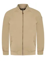 Campera bomber color beige de algodón orgánico con spandex, corte regular, cuello, puños y pretina acanalados, cierre frontal, bolsillos delanteros con solapa y broches ocultos, bolsillos internos y forro de franela.
