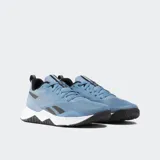 Championes de entrenamiento Reebok NFX color celeste con detalles en negro y blanco.