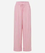 Pantalón de cambraia color rosa con rayas verticales blancas, de corte recto y cintura alta con elástico y lazo.