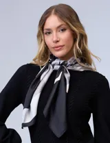 Pashmina de satén estampada en tonos marrones, de 90 cm x 90 cm, de la marca Barrington.