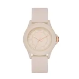 Reloj Skechers clásico con correa y caja de silicona color rosa claro, con detalles en color oro rosa en las agujas y la corona.