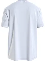 Remera blanca de algodón con cuello redondo y mangas cortas. Estampado rectangular en el frente con diseño abstracto en blanco y negro. Logo de Calvin Klein en el pecho y en la parte inferior del estampado.