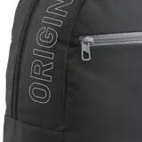 Mochila negra con correas ajustables y asa superior. Presenta el texto "ORIGINAL" bordado verticalmente en el lateral y el logo de Puma en la parte frontal, ambos en hilo blanco. Tiene un bolsillo frontal con cierre de cremallera gris.