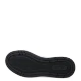 Championes Puma Court Classic negros de cuero sintético, con detalles dorados en el logo y cordones negros.