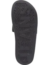 Ojotas de piscina color negro con pala ancha y acolchada. Presentan el logo de la bandera de Tommy Jeans en relieve sobre la tira. Cuentan con plantilla anatómica y suela de EVA para mayor comodidad.