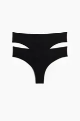 Pack de dos bombachas tipo tanga color negro, de corte alto y sin costuras.