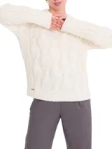 Sweater color crudo de lana de oveja y alpaca, con cuello redondo y diseño de trenzas.