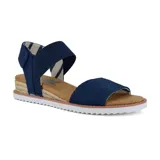 Sandalia Skechers Bobs Desert Kiss color azul marino, con capellada de lona tejida y tiras elásticas. Cuenta con plantilla Memory Foam, cuña baja con entresuela de yute y suela de goma flexible.