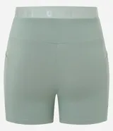 Bermuda deportiva color verde agua, ideal para crossfit, con cintura elástica texturizada con la palabra "GYM".