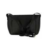 Bolso tipo hobo o baguette de color negro, con correa de hombro y placa metálica con el logo de Beira Rio en el frente.