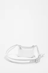 Minibolso amarillo de tejido de red con detalles en piel y charms metálicos. Presenta etiqueta logotipada BIMBA Y LOLA y cierre ajustable de cordón, con acabados metálicos plateados.