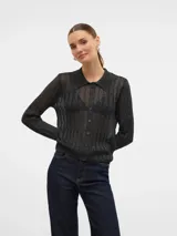 Cárdigan negro de punto con lurex plateado, cuello polo y cierre de botones.