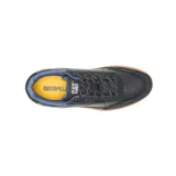 Zapatillas urbanas Caterpillar modelo Pause Retro, color negro con detalles en azul y suela color ladrillo.
