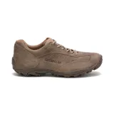 Zapato Caterpillar Riff II para hombre, color marrón, con capellada de cuero, forro interno de material respirable y suela de goma duradera con gran tracción.